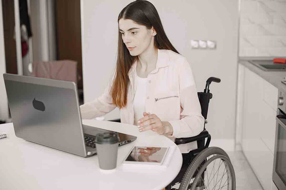 Tecnología e inclusión: nuevas capacitaciones para personas con discapacidad